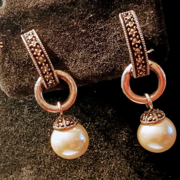 JJ Judith Jack Sterling Silver  Marcasite Drop down dangling Faux Pearl Earrings - Picture 3 of 11